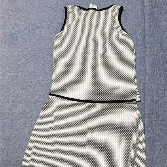 LBH Black and White Sleeveless Knit Top & Skirt set size petite c3 - Picture 5 of 5